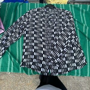 Worthington - Black and White Patterned Blouse